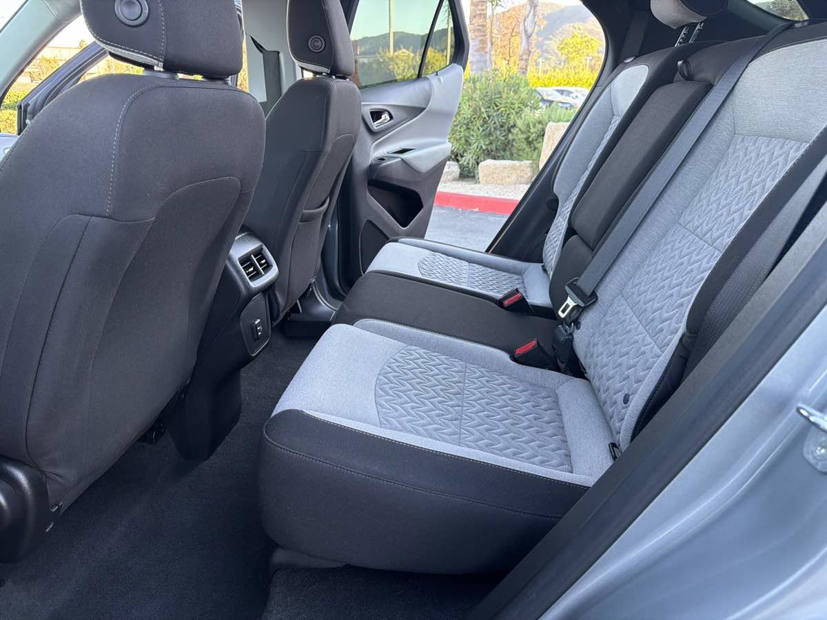 Used 2023 Chevrolet Equinox LS image 29