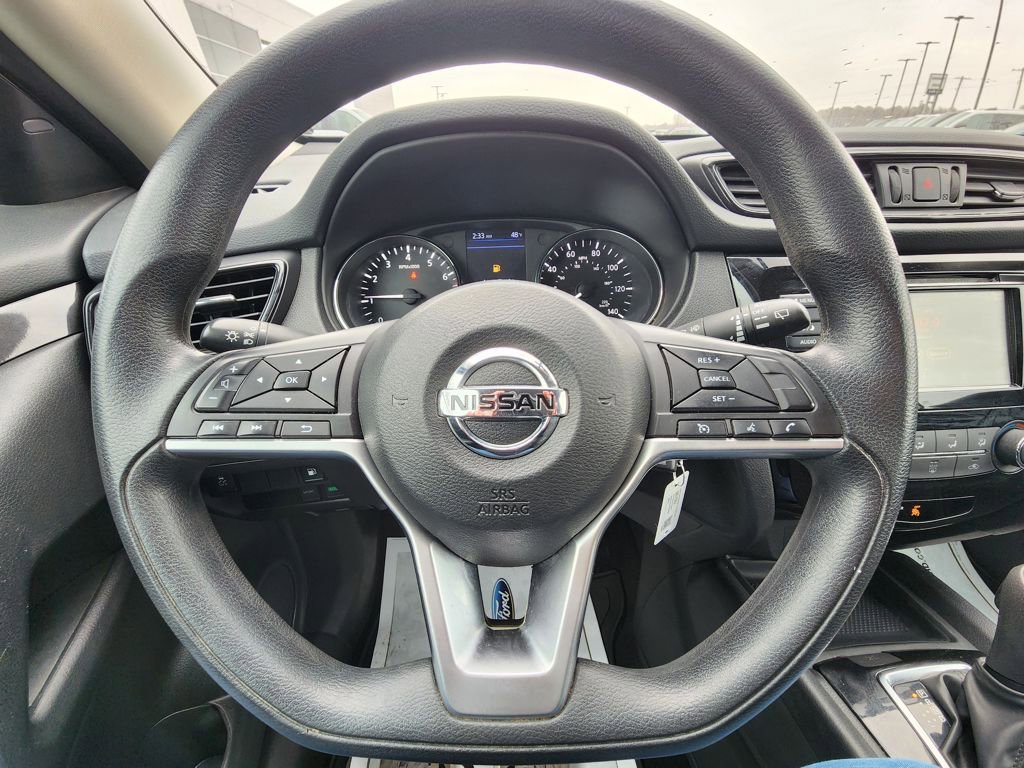 Used 2018 Nissan Rogue S image 16