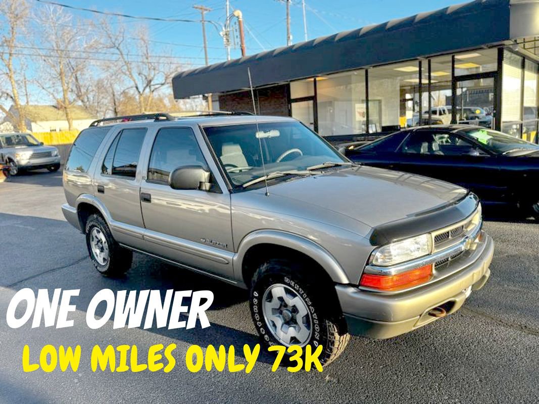 Used 2002 Chevrolet Blazer LS w/ Preferred Equipment Group image 1