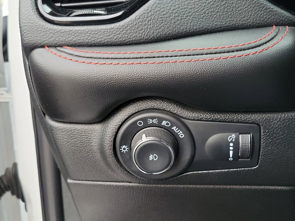 Used 2023 Dodge Durango GT image 6
