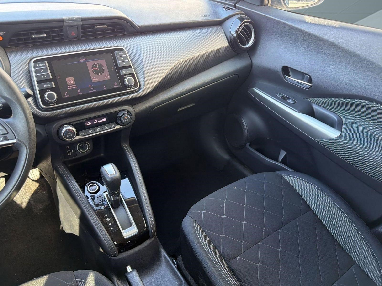 Used 2018 Nissan Kicks SV image 26