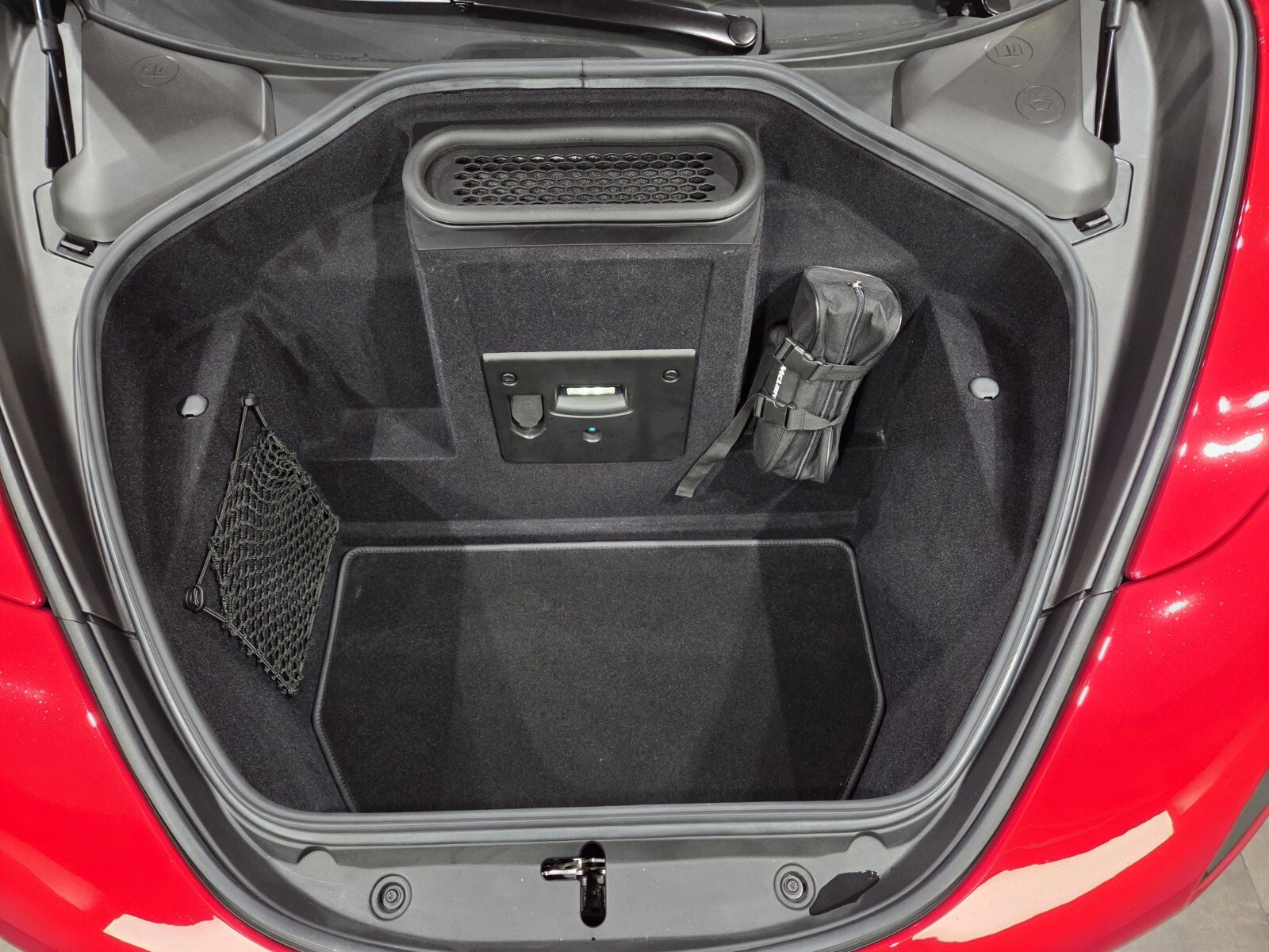 Used 2020 McLaren 720S Performance RWD image 9
