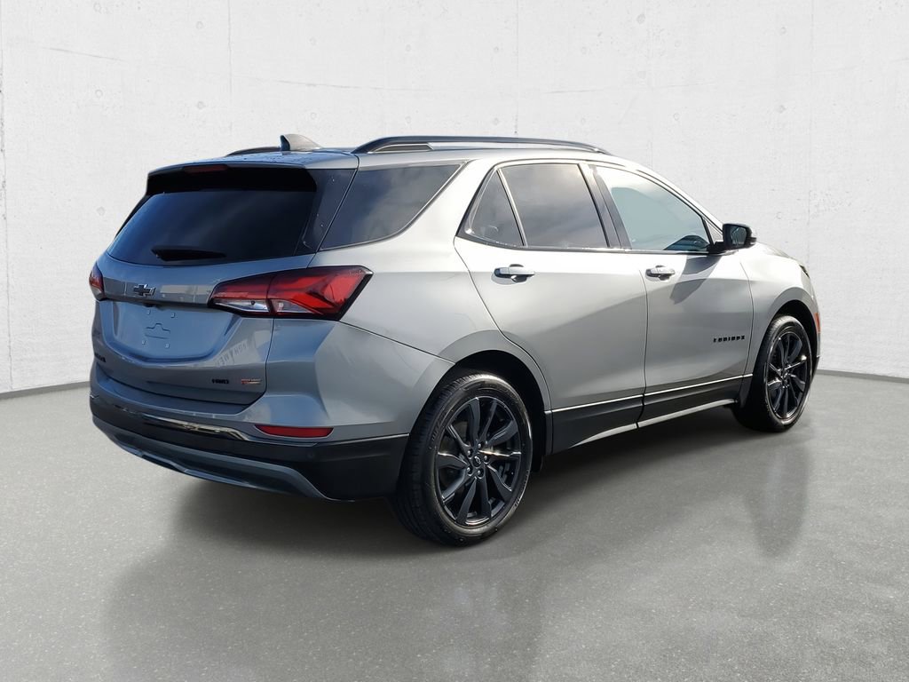 Used 2023 Chevrolet Equinox RS w/ RS Leather Package image 7