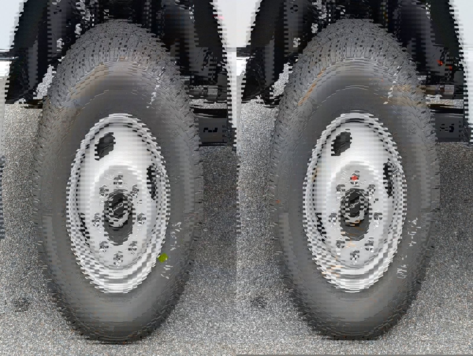 New 2026 Ford F350 XL w/ XL Chrome Package image 13