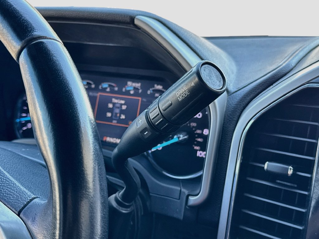 Used 2022 Ford F350 Lariat w/ Lariat Value Package AWD/4WD image 21