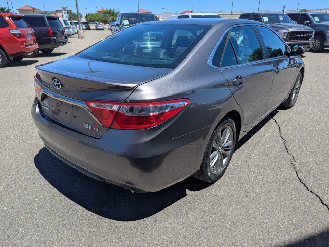 Used 2016 Toyota Camry SE FWD image 5