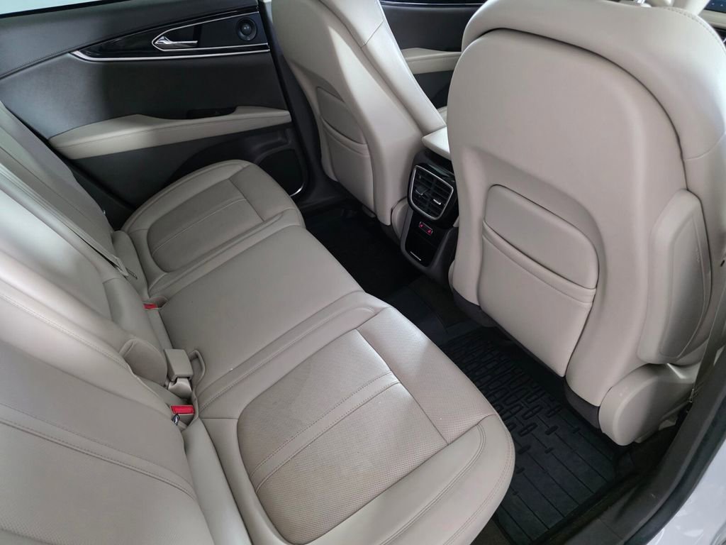 Used 2021 Lincoln Nautilus Reserve w/ Equipment Group 201A image 27