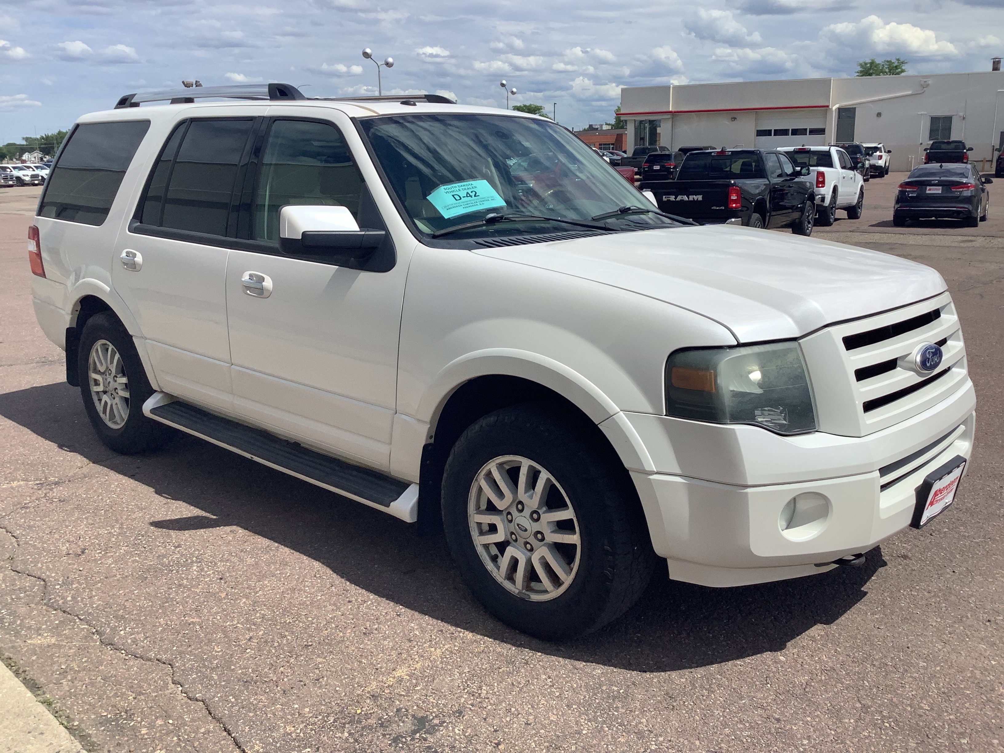 Used 2010 Ford Expedition Limited AWD/4WD image 4
