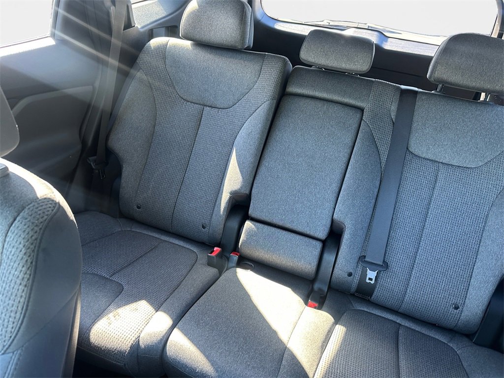 Used 2023 Hyundai Santa Fe SEL image 9