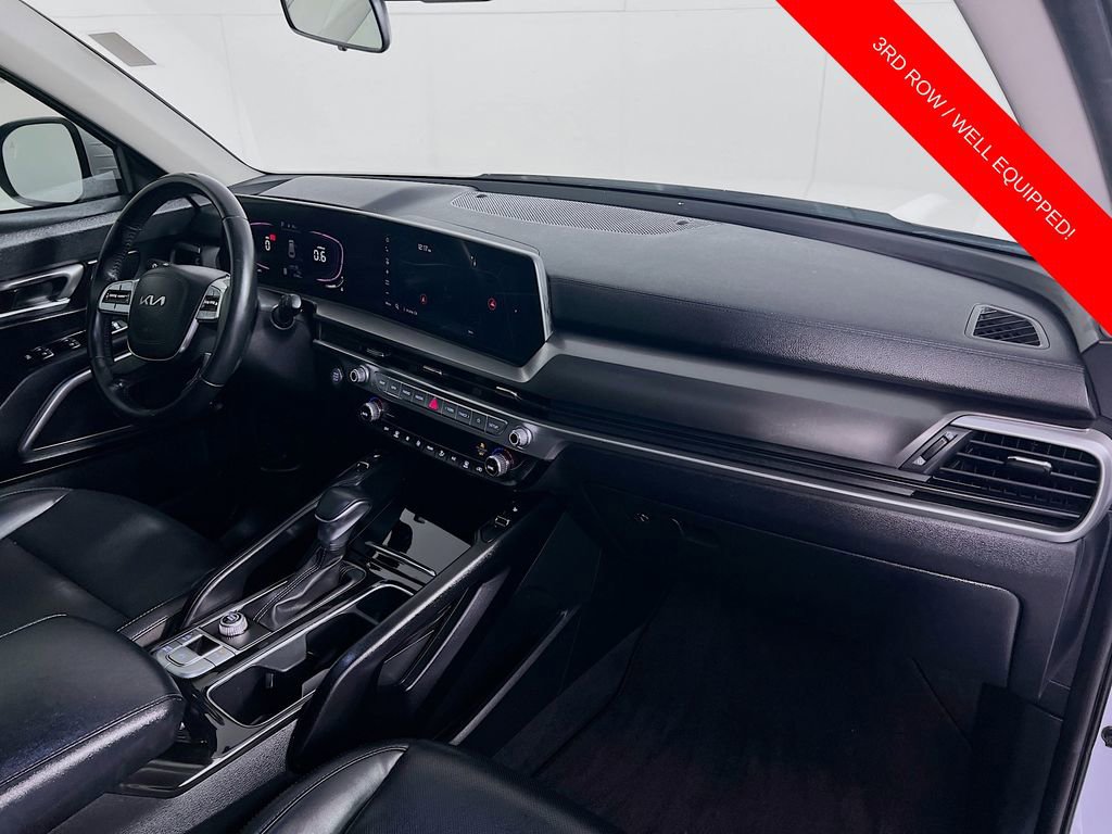 Certified 2023 Kia Telluride S w/ S Sunroof Package FWD image 32