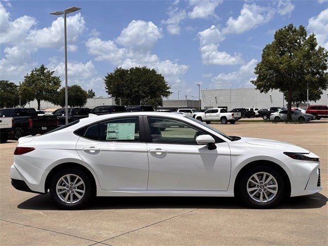 New 2026 Toyota Camry LE w/ Convenience Package image 3