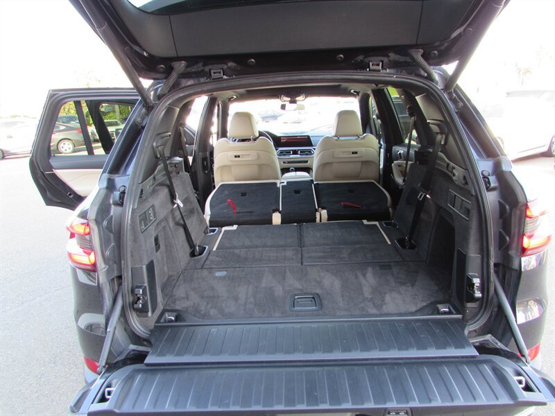 Used 2020 BMW X5 xDrive40i w/ Premium Package AWD/4WD image 32