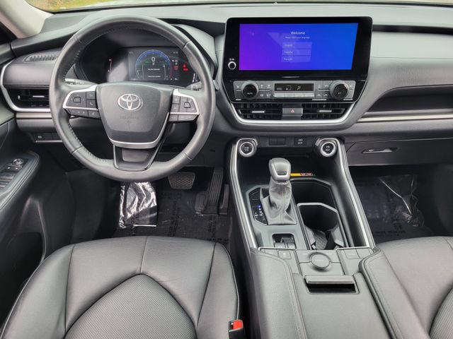 Used 2024 Toyota Grand Highlander FWD image 6