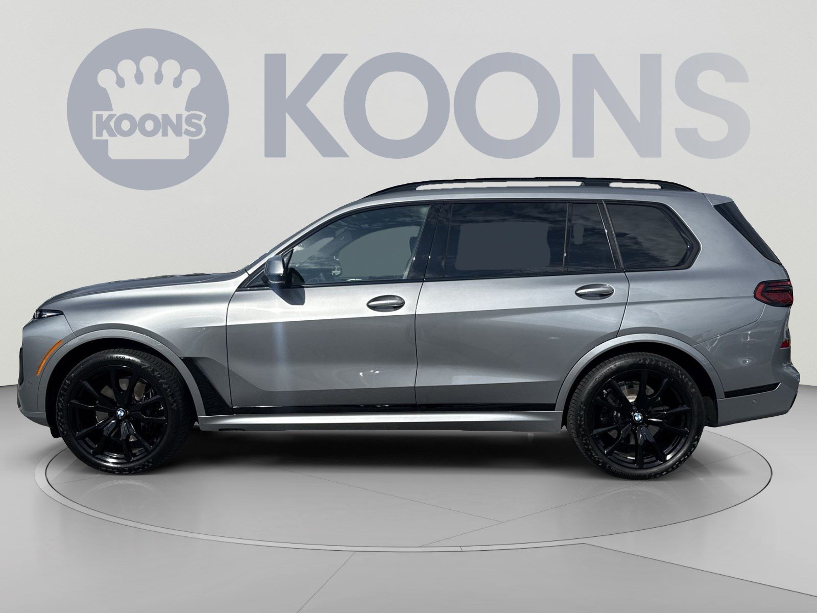 Used 2026 BMW X7 xDrive40i w/ M Sport Package AWD/4WD image 2