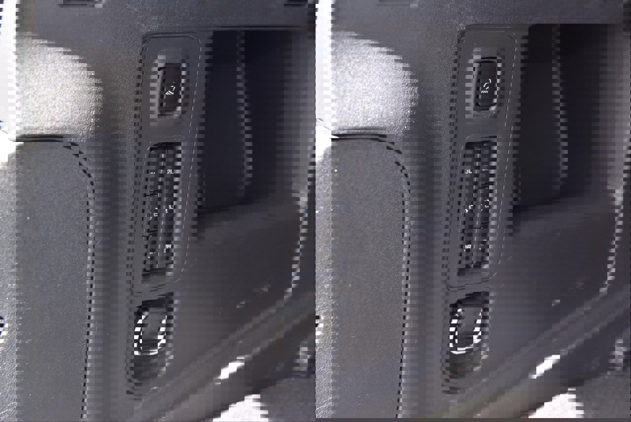 Certified 2025 Ford Expedition Platinum image 39