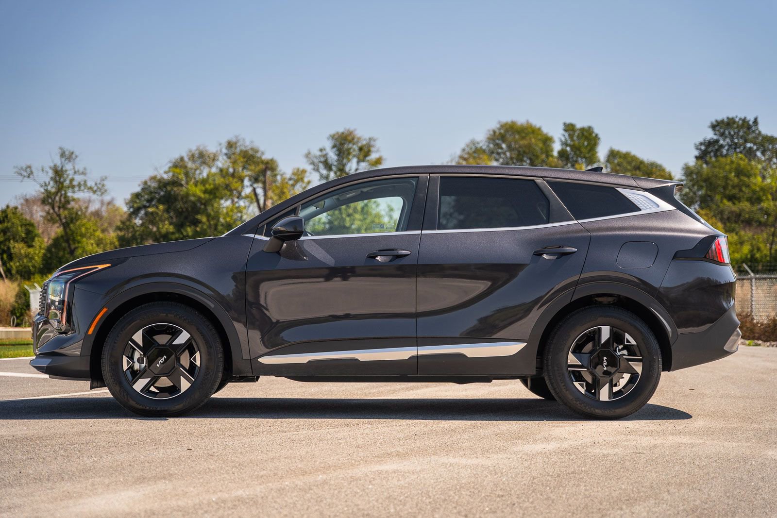 Used 2026 Kia Sportage LX image 4