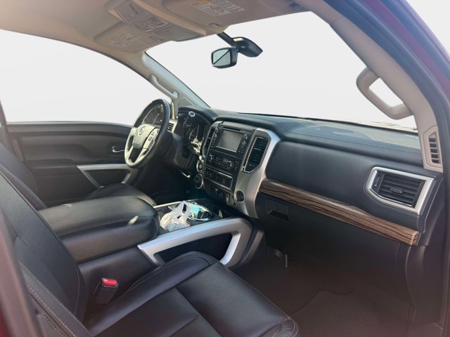 Used 2017 Nissan Titan SL w/ Chrome Package AWD/4WD image 12