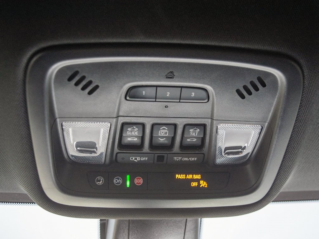 Used 2023 Chevrolet Traverse Premier w/ Redline Edition image 25