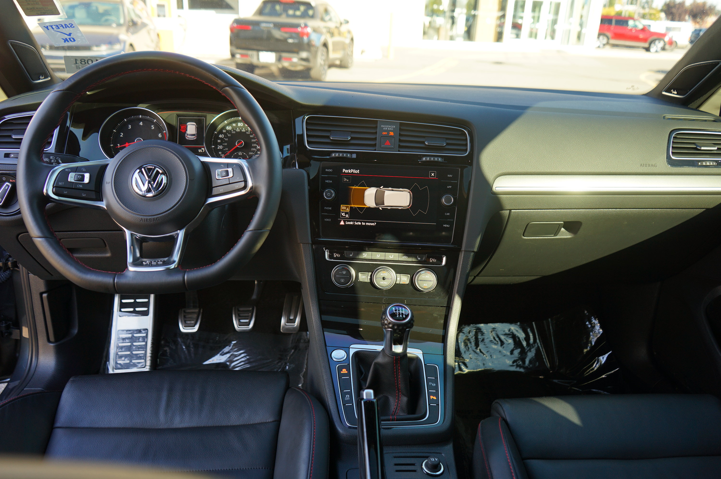 Used 2018 Volkswagen GTI Autobahn FWD image 19