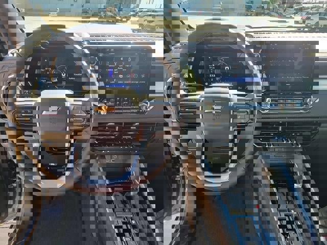 New 2025 Chevrolet Colorado LT w/ LT Convenience Package image 8