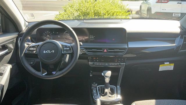 Certified 2025 Kia Seltos X-Line AWD/4WD image 28
