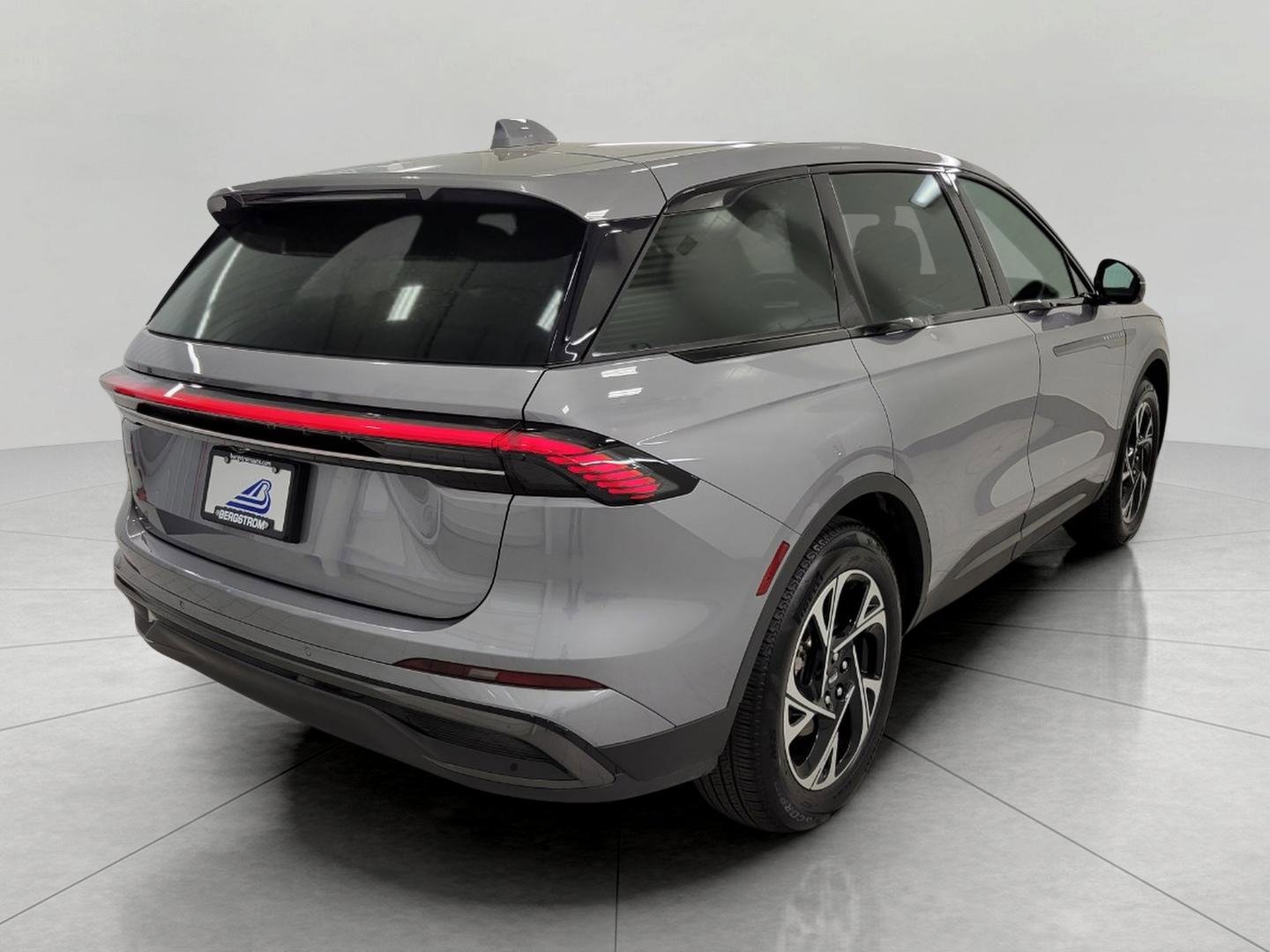 Used 2025 Lincoln Nautilus Premier w/ Equipment Group 102A AWD/4WD image 20