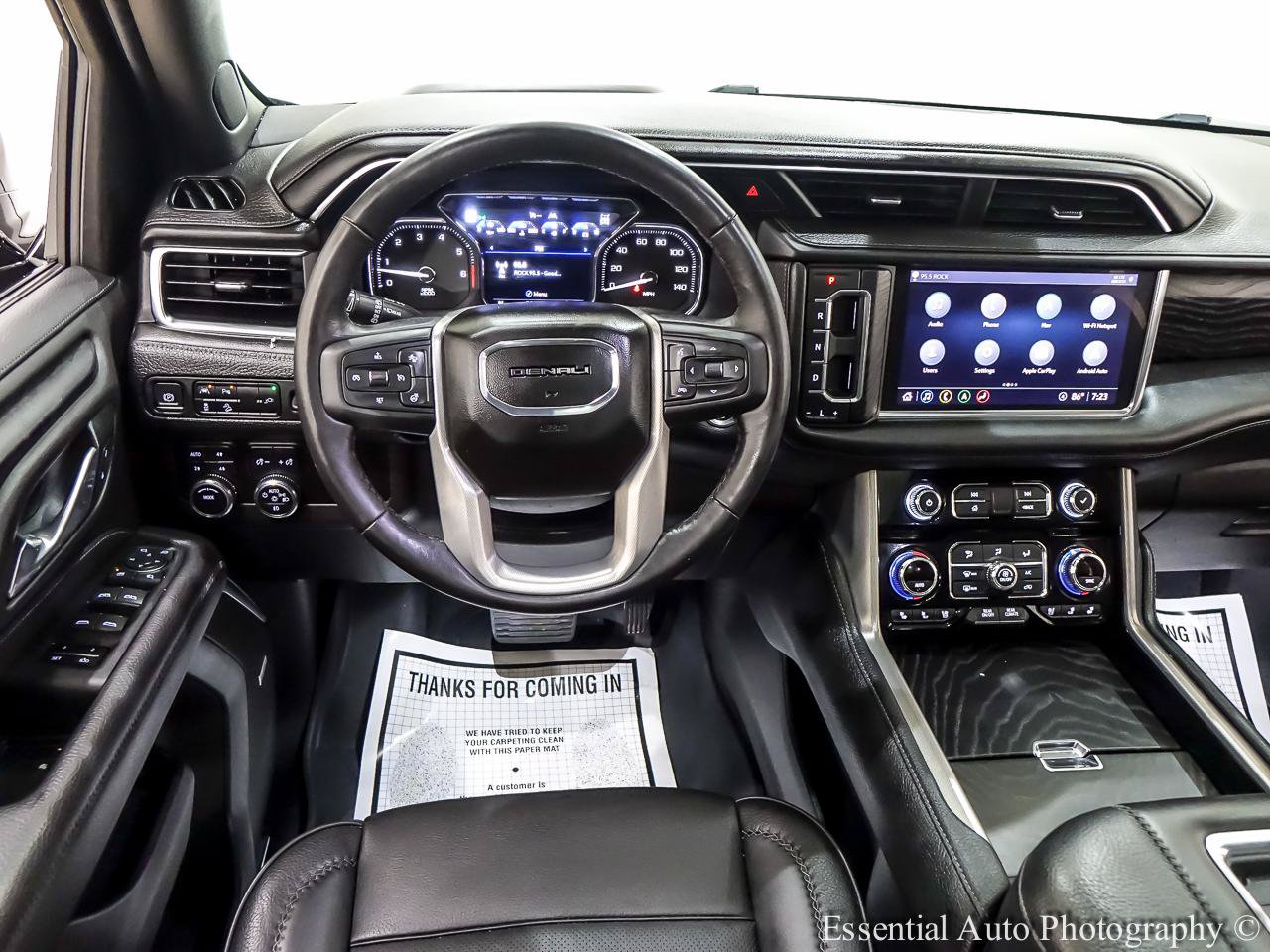 Used 2021 GMC Yukon XL Denali w/ LPO, Illumination Package AWD/4WD image 19