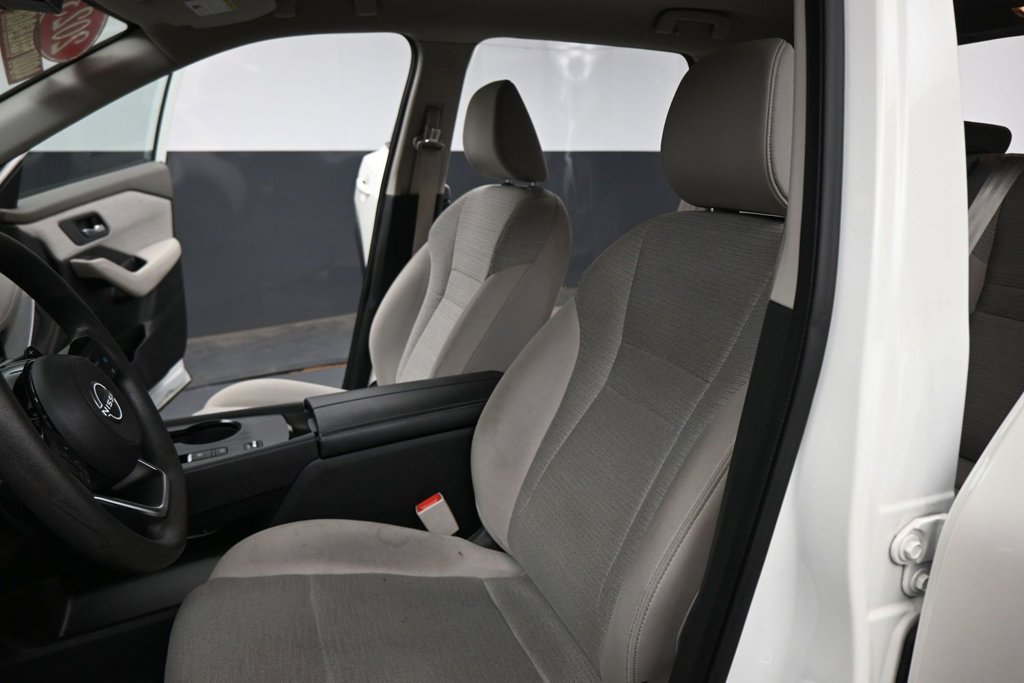 Used 2023 Nissan Rogue SV FWD image 11