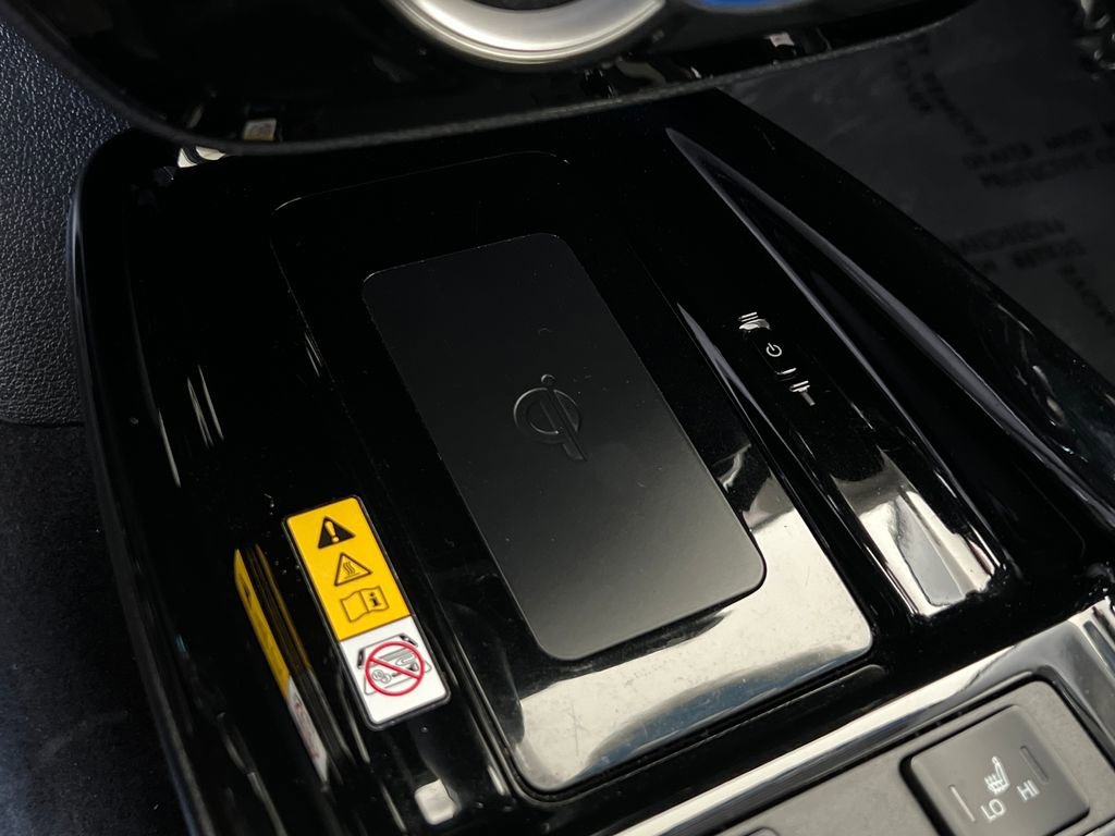 Used 2022 Toyota Prius Prime XLE FWD image 34