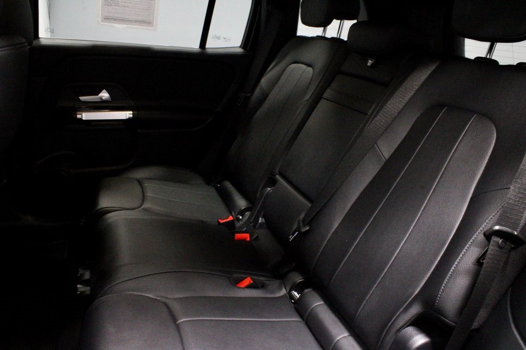 Used 2025 Mercedes-Benz GLB 250 image 22