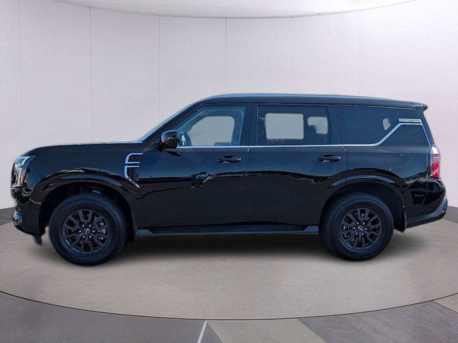 Used 2025 Nissan Armada SV AWD/4WD image 2