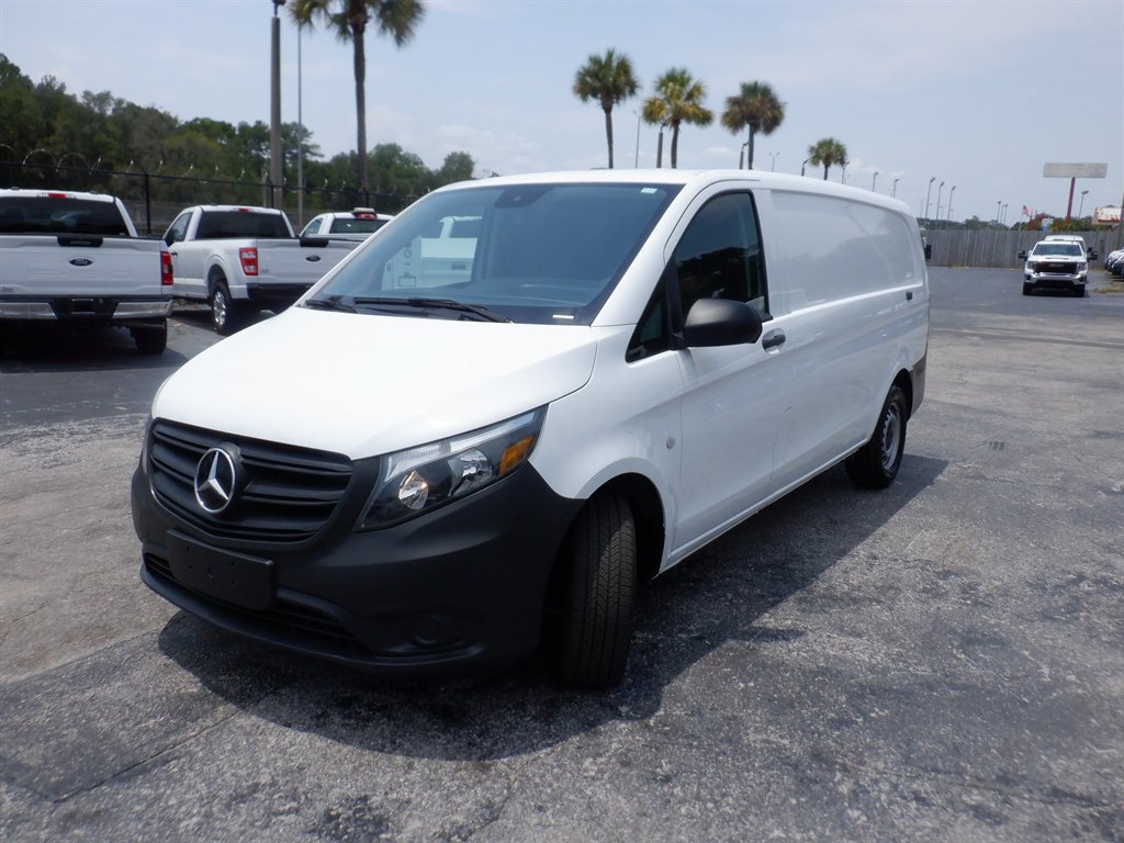 Used 2023 Mercedes-Benz Metris image 20