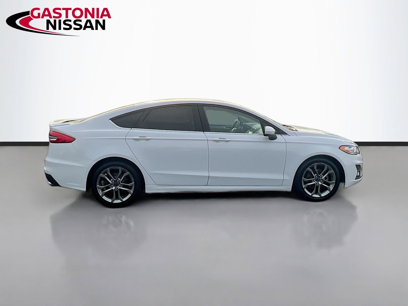 Used 2020 Ford Fusion SE w/ Equipment Group 151A image 10