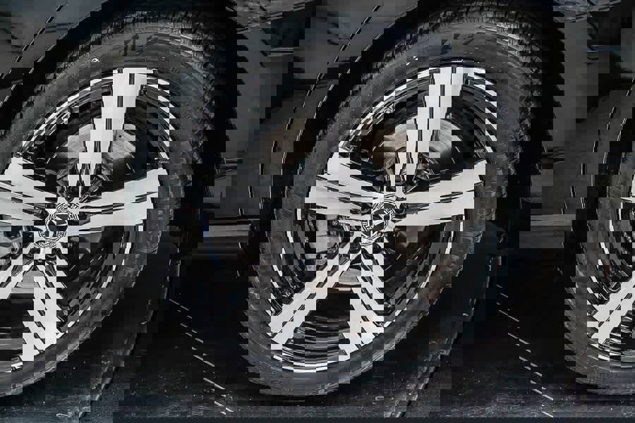 Used 2025 Mercedes-Benz C 300 Sedan image 10