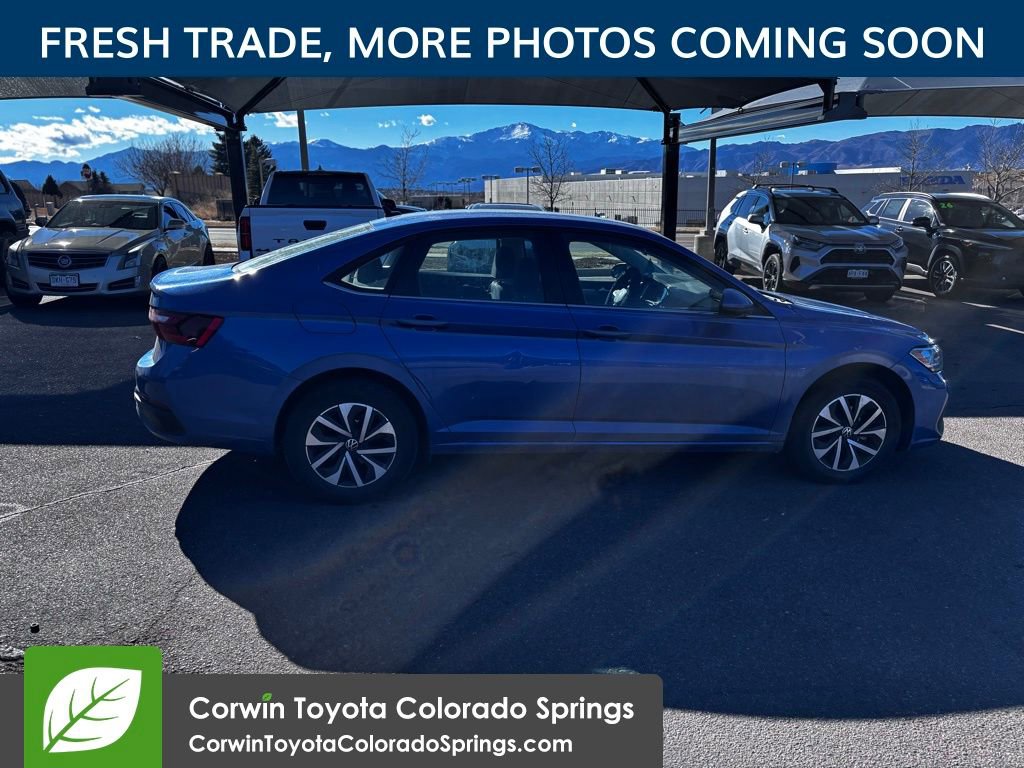 Used 2023 Volkswagen Jetta S image 8