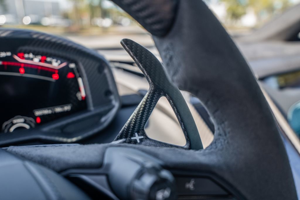 Used 2025 Lamborghini Revuelto image 27