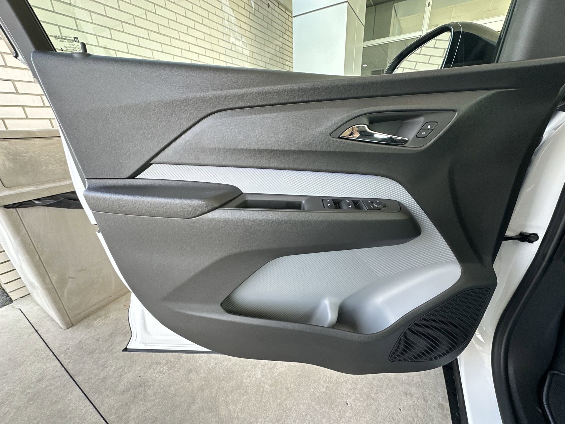 New 2027 Chevrolet Bolt RS FWD image 20
