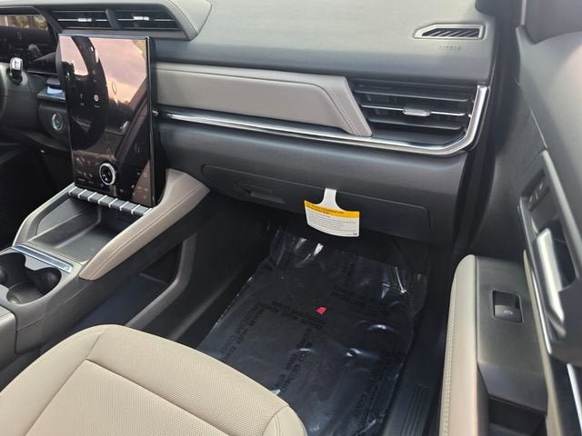 New 2026 GMC Terrain Elevation w/ Elevation Premium Package FWD image 17