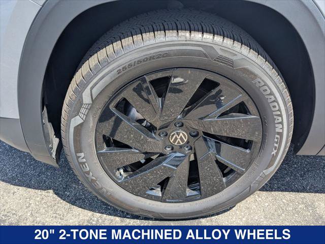 Certified 2026 Volkswagen Atlas SE w/ Panoramic Sunroof Package FWD image 9
