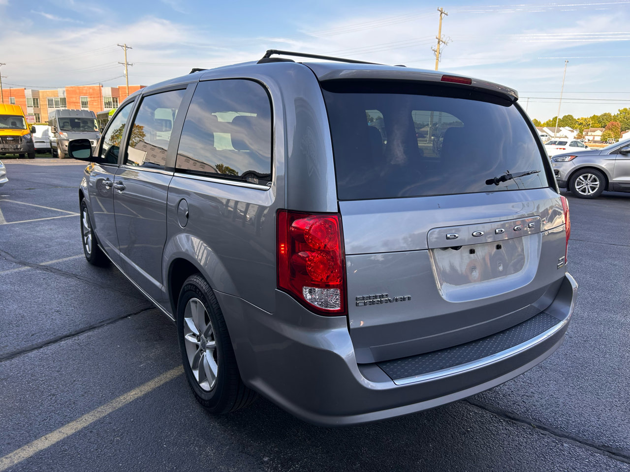 Used 2019 Dodge Grand Caravan SXT image 5