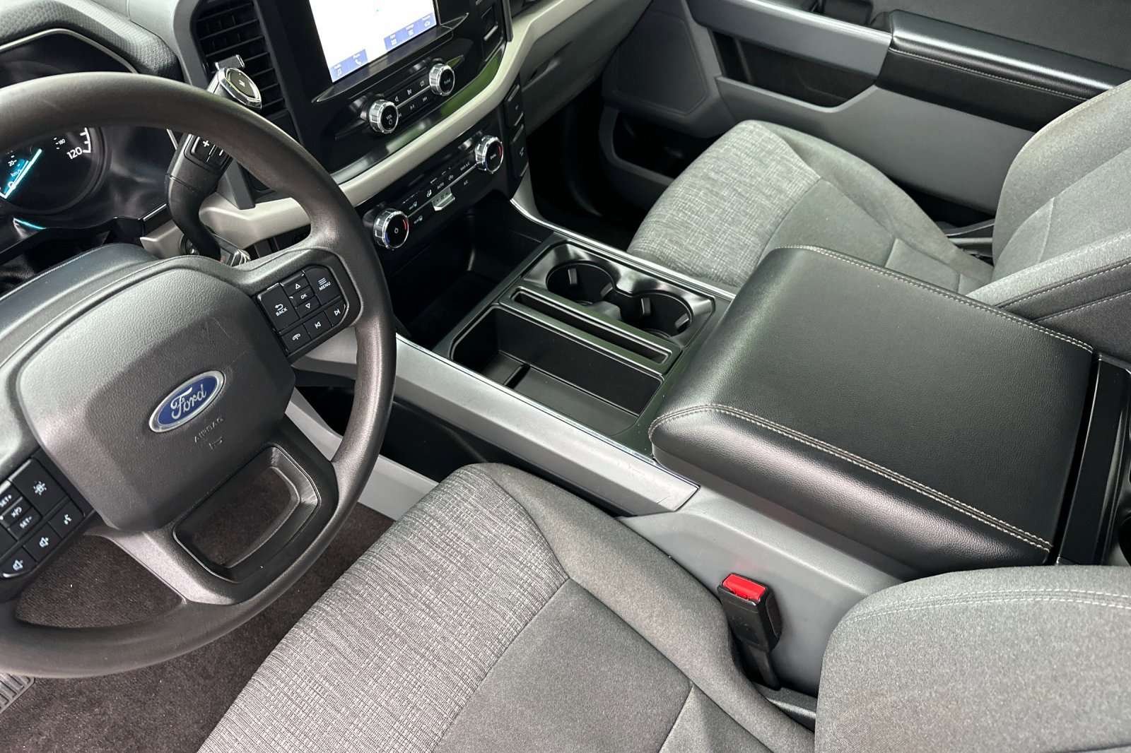 Used 2022 Ford F150 XLT image 10