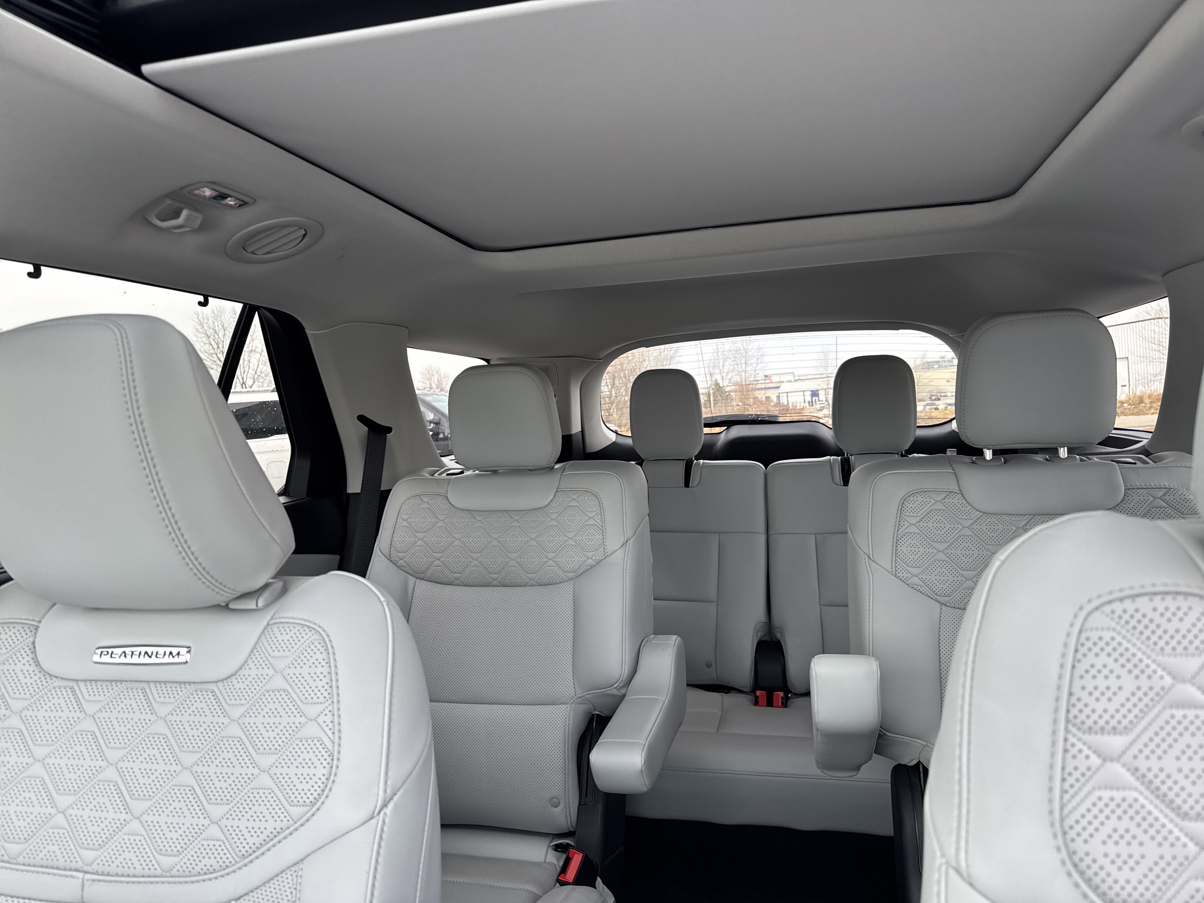 Used 2025 Ford Explorer Platinum w/ Ultimate Package image 42