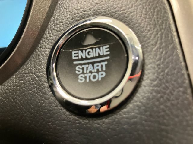 Used 2018 Ford Fusion SE w/ Fusion SE Technology Package FWD image 39