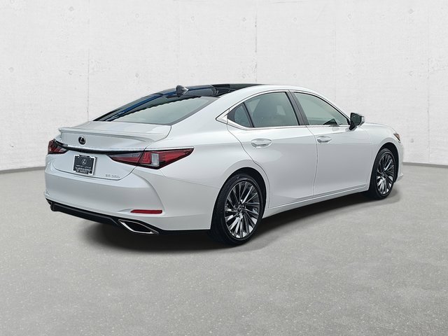 Certified 2024 Lexus ES 350 Ultra Luxury w/ Accessory Package (Z2) image 5