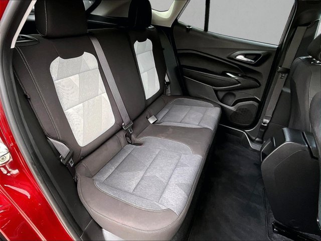 Used 2024 Chevrolet Trax LS FWD image 29