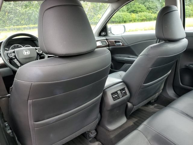 Used 2017 Honda Accord EX-L image 30