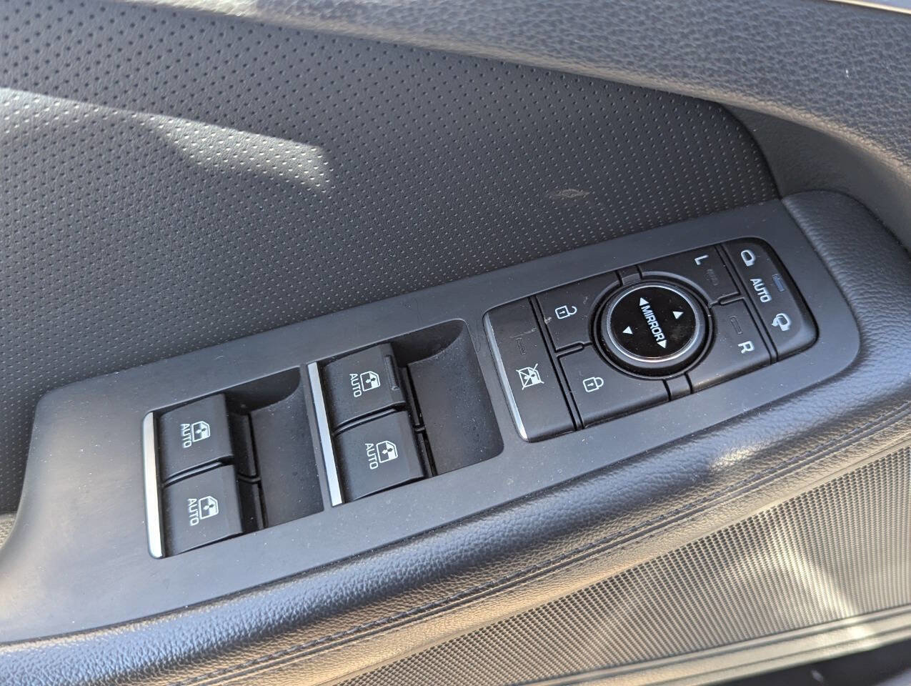 Used 2018 Genesis G80 3.8 image 22