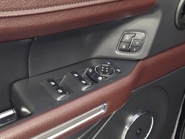 Used 2023 Ford Expedition Max Limited image 19