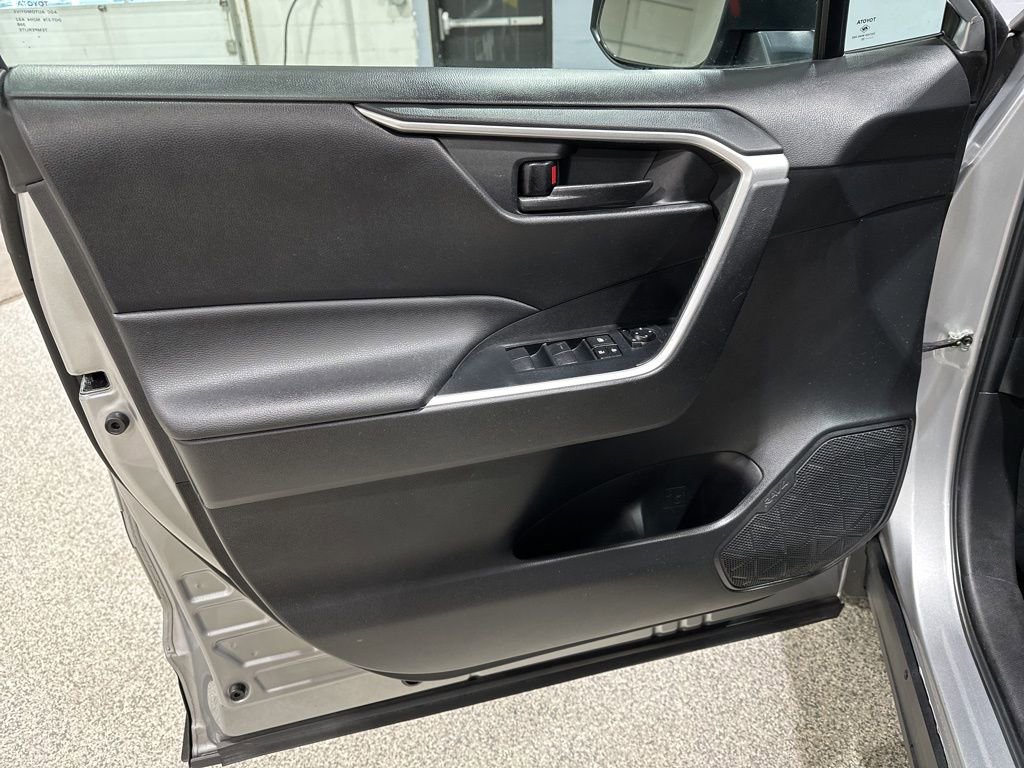 Certified 2022 Toyota RAV4 LE image 12