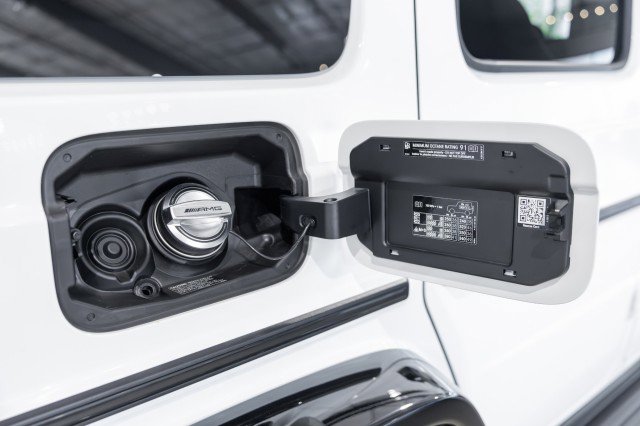 Used 2025 Mercedes-Benz G 63 AMG 4MATIC image 17